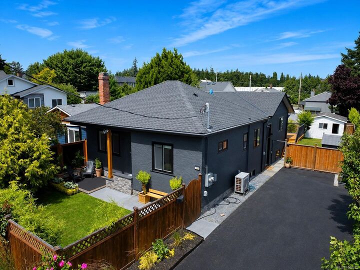 1246 Roy Rd — photo 1