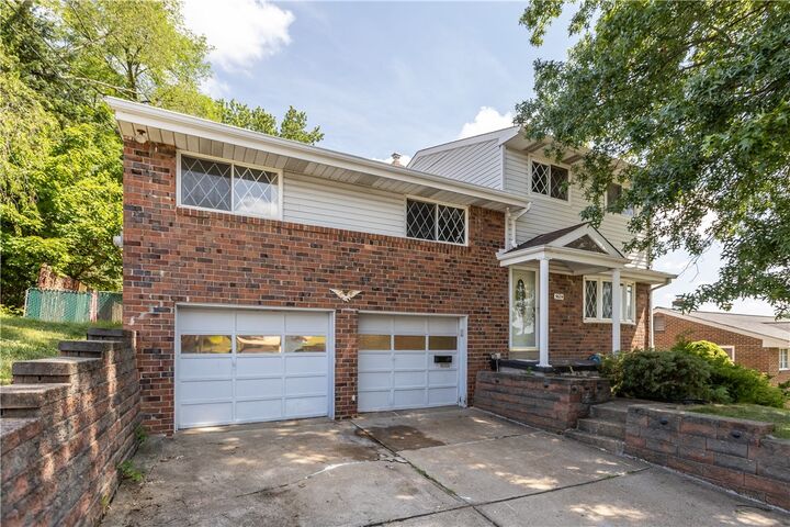 Property Photo: 5624 Tracy Drive PA 15236