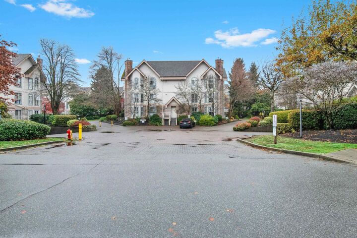 Photo de la propriété:  7171 121 Street 216  BC V3W 1G9 