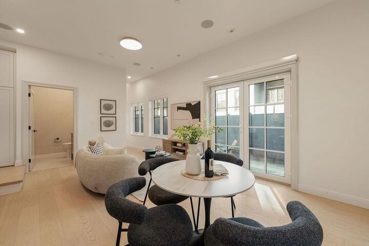 Property Photo: 2544 Grant Street BC V5K 3G7