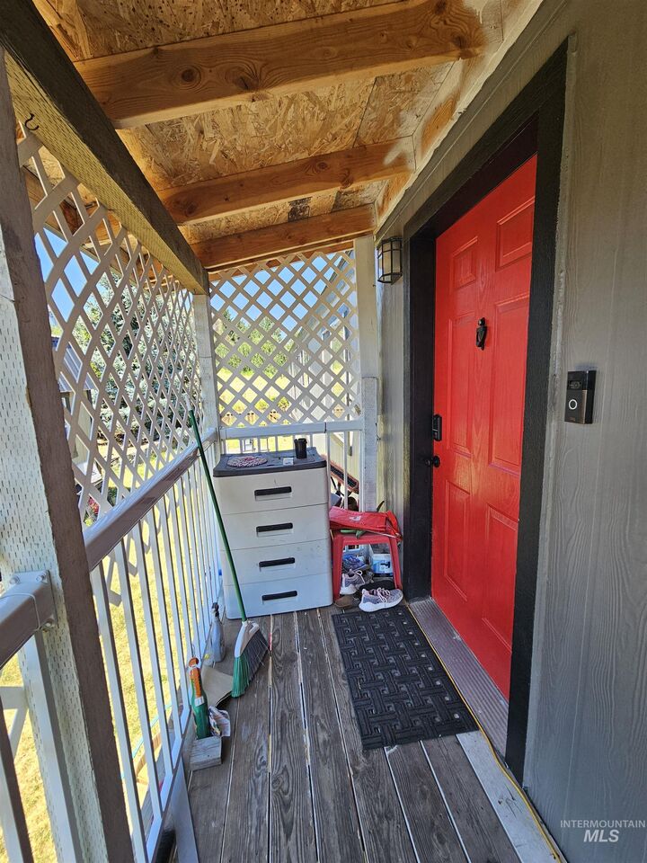 Property Photo: 609 N Almon 3046 ID 83843