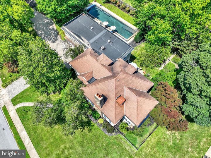 Property Photo:  915 Arlington Road  PA 17403 