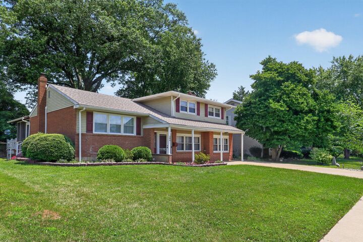 Property Photo: 104 Marta Drive DE 19711