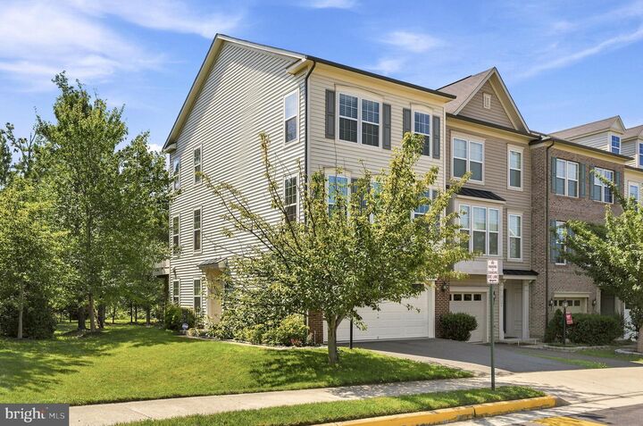 Property Photo: 9125 Balaton Lake Lane VA 20136