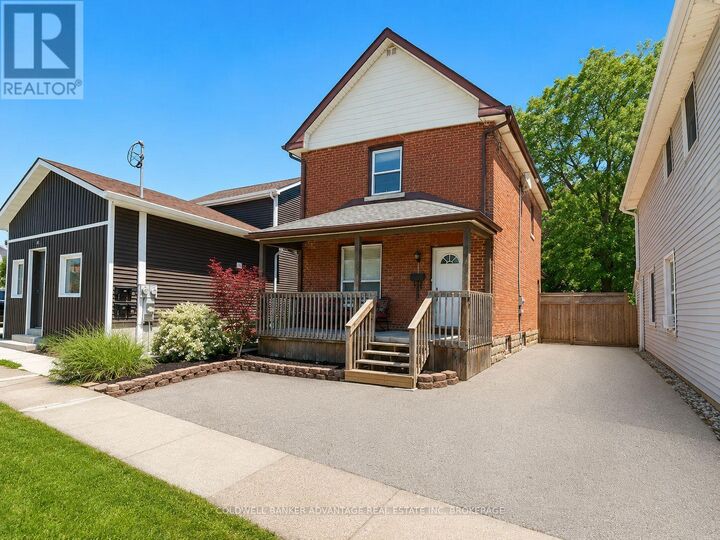 Property Photo:  64 Pine Street North  ON L2V 2N9 