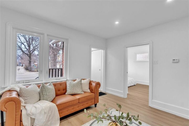 Photo de la propriété: 419 Mountain Avenue MB R2W 1K5