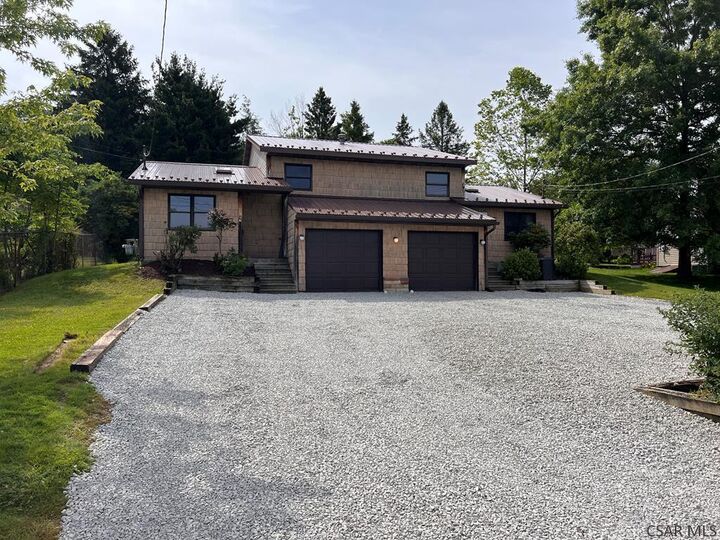 Property Photo:  216 Hastings  PA 15904 