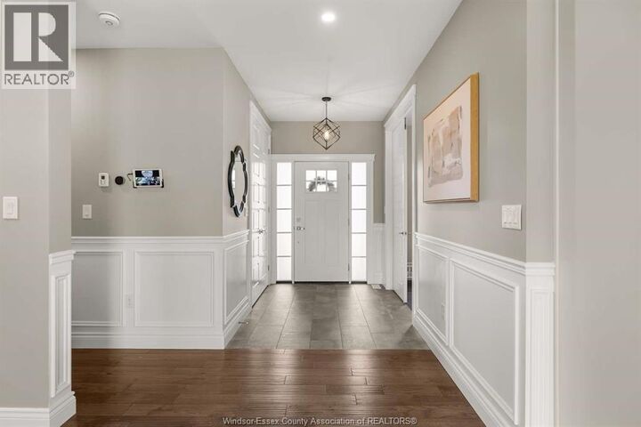 Property Photo: 557 Chateau Avenue ON N8P 0E6