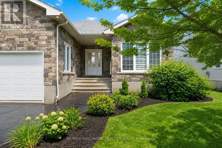 Property Photo: 81 Giroux Street ON K0A 2M0