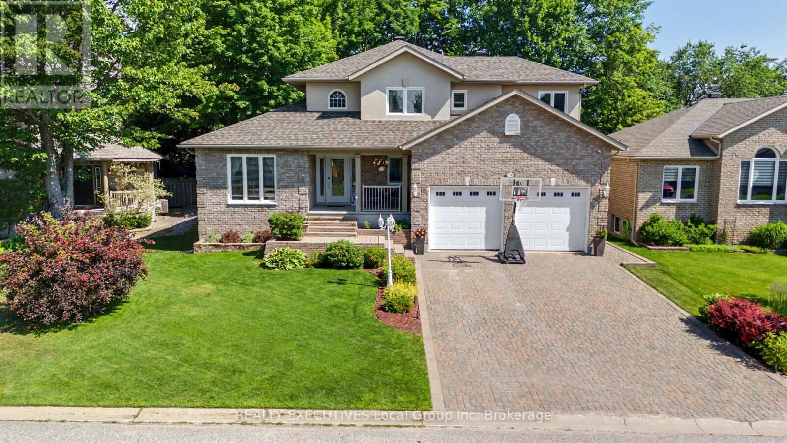 Property Photo:  16 Vermont Crescent  ON P1C 1L5 