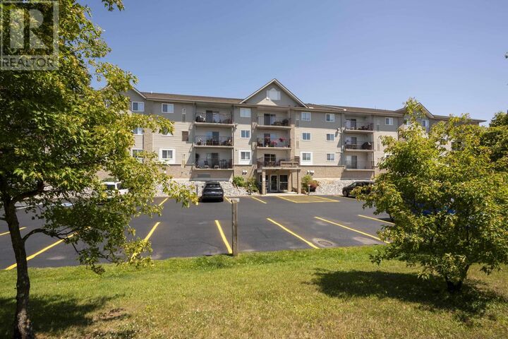Property Photo:  107-147 Fanshaw St  ON P7C 5Z9 