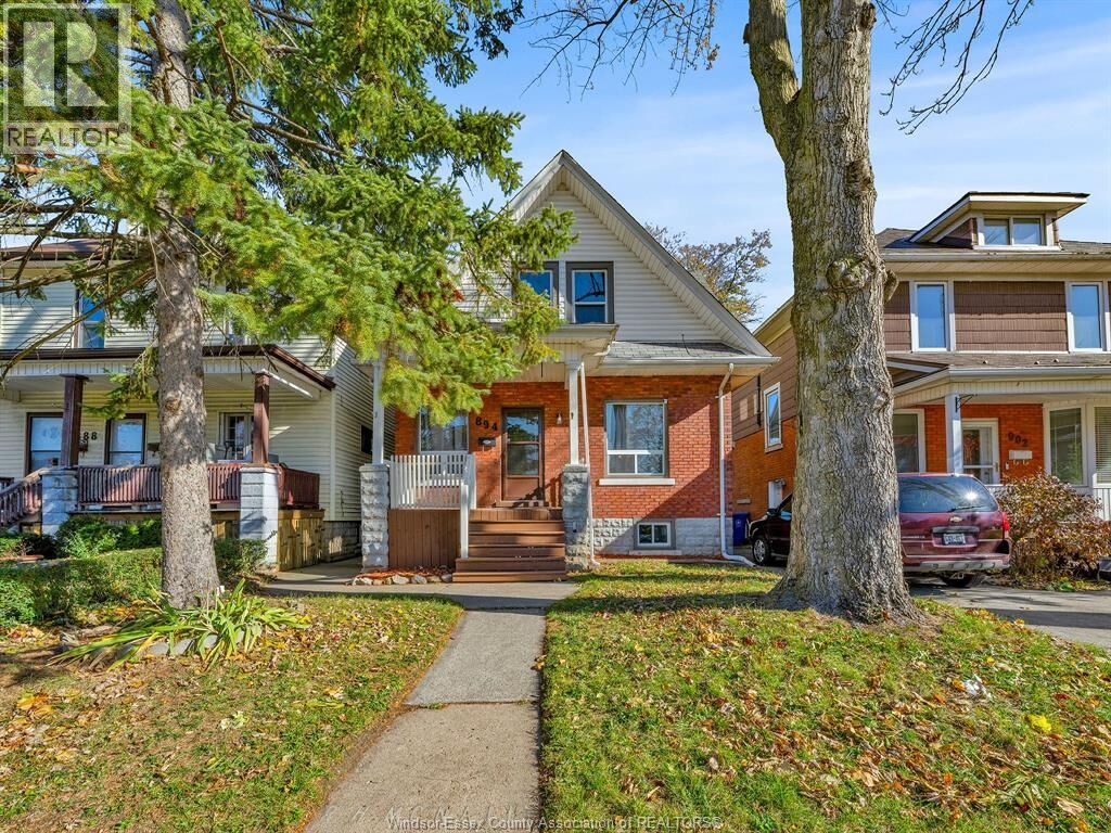Property Photo:  894 Dougall  ON N9A 4R1 