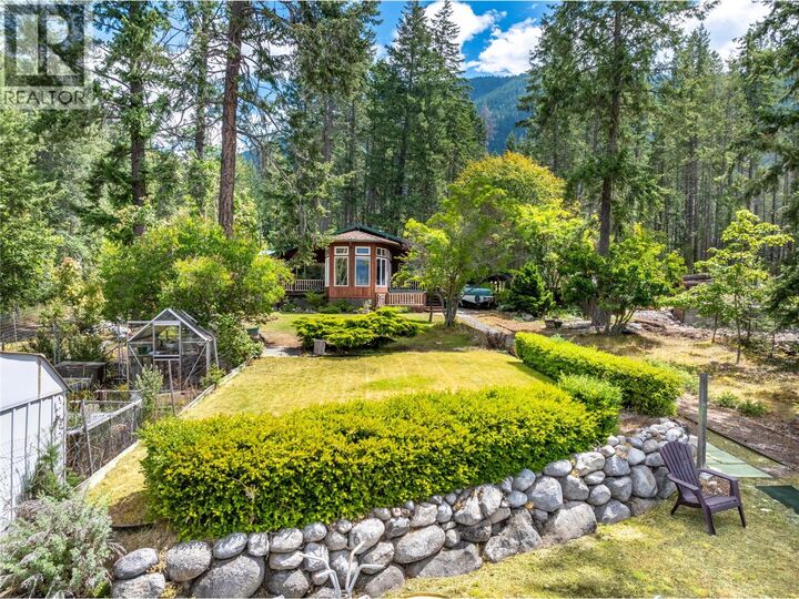 Property Photo: 10865 Sanca Park Road BC V0B 1A2