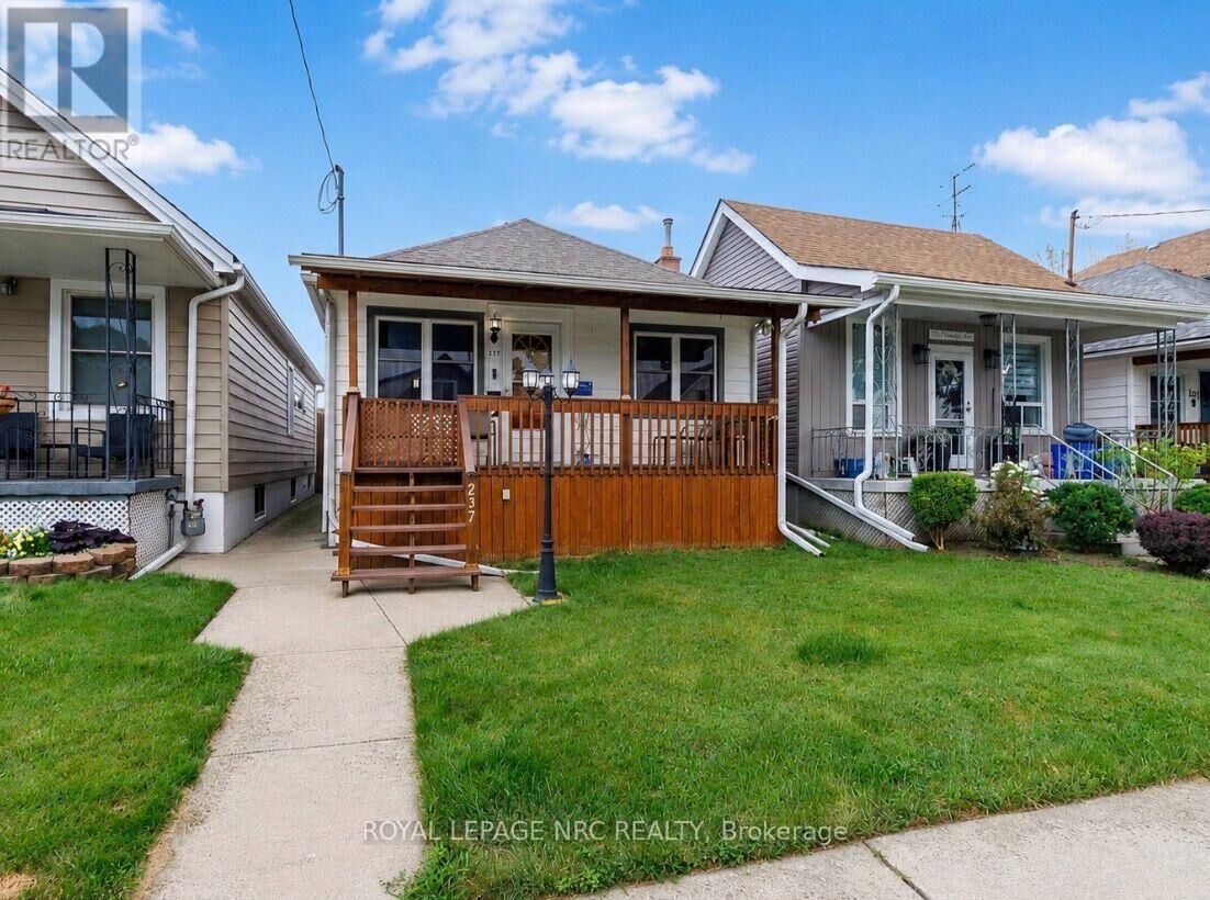 Property Photo: 237 Paling Avenue ON L8H 5J8