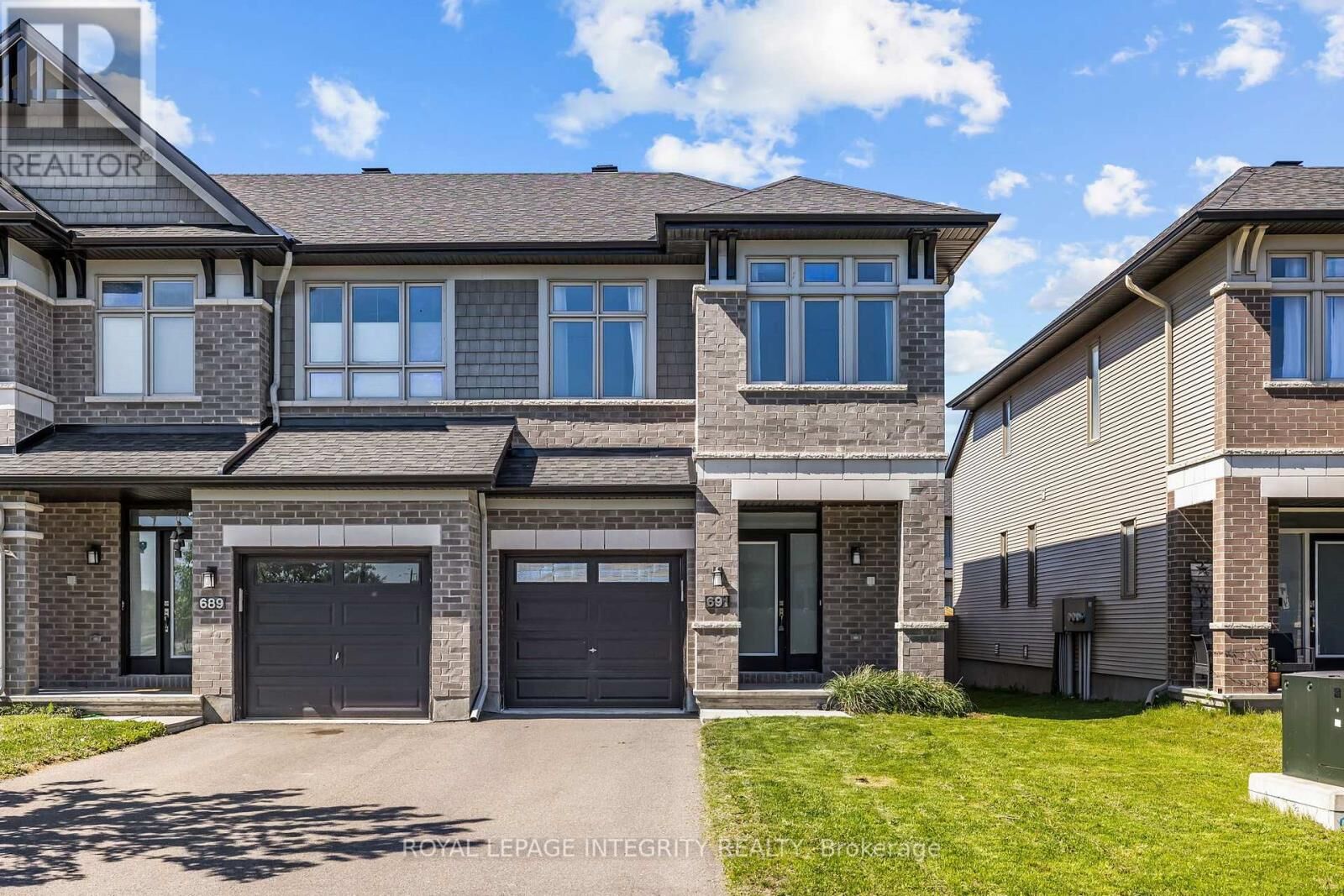 Property Photo: 691 Capricorn Circle ON K4M 0J5