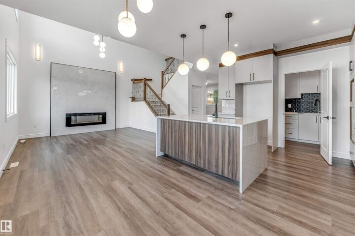 Property Photo: 19420 25 Avenue NW AB T6J 7J7