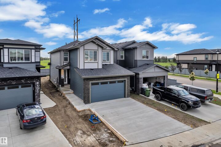 Property Photo:  4303 35 Street  AB T4X 3G6 