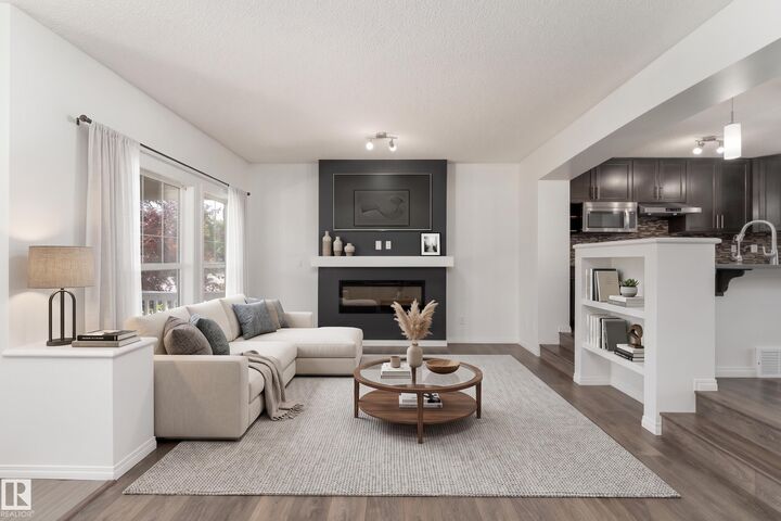 Property Photo: 3026 Carpenter Landing Landing SW AB T6W 2Z2