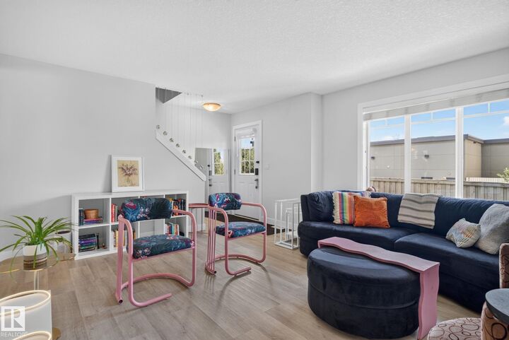 Property Photo:  5134 Mullen Road NW 6  AB T6R 0S7 