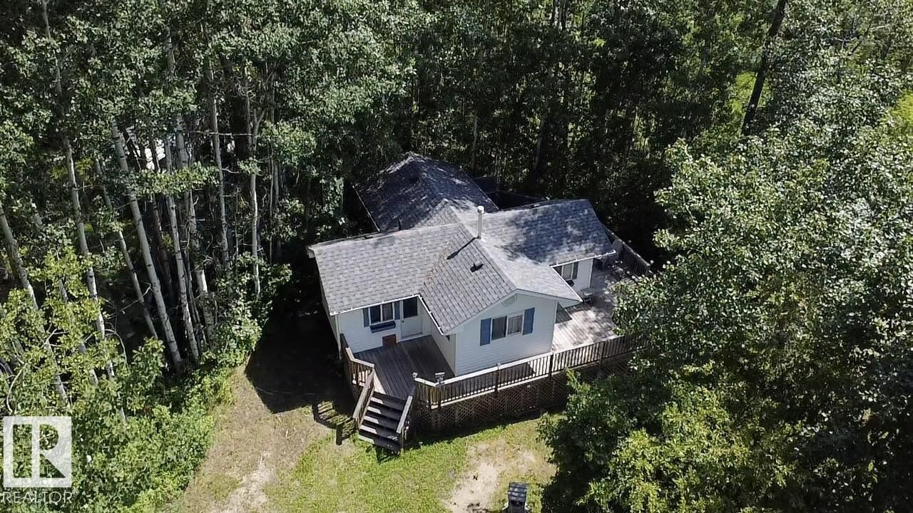 Property Photo:  55107 Rge Road 33 707  AB T0E 1A0 
