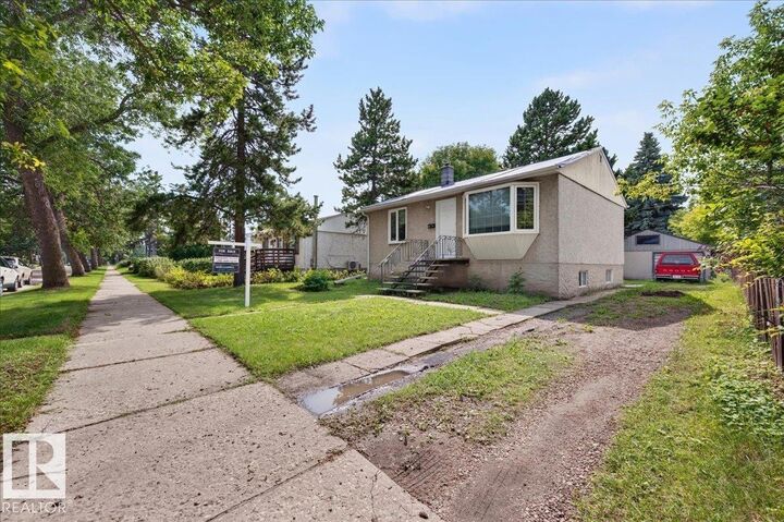 Property Photo:  12134 42 Street NW  AB T5W 2N9 