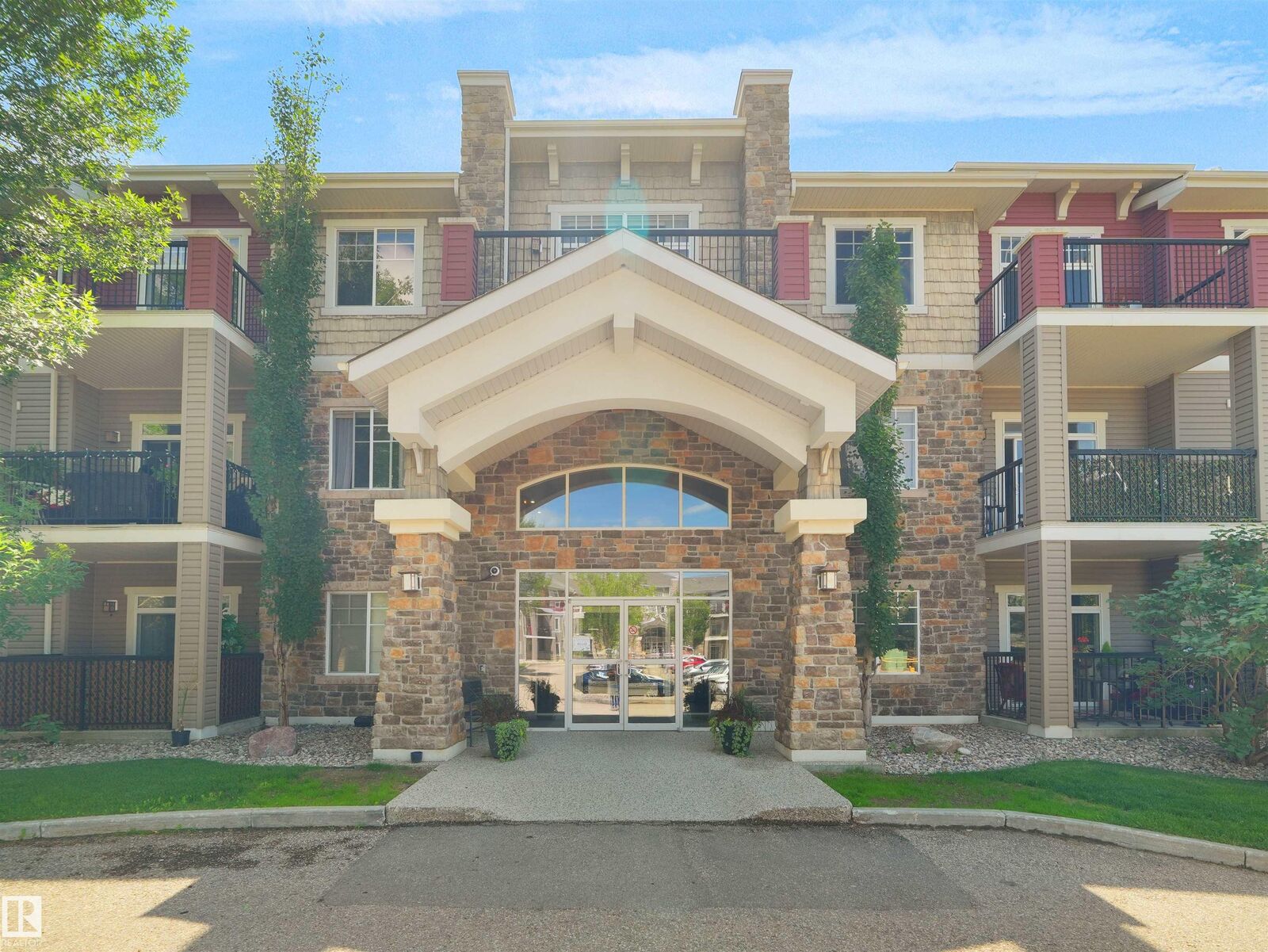 Property Photo: 2503 Hanna Cres NW AB T6R 0H1