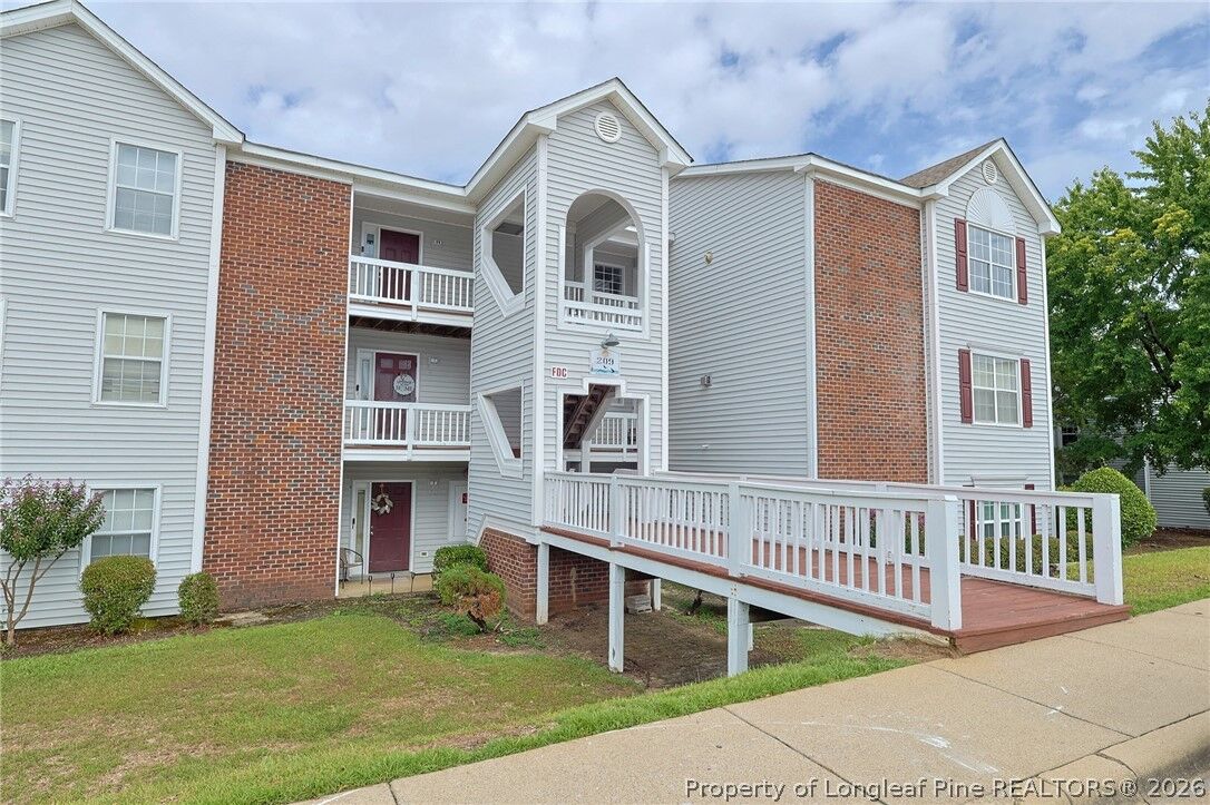 Property Photo: 209 Waterdown Drive 12 NC 28314