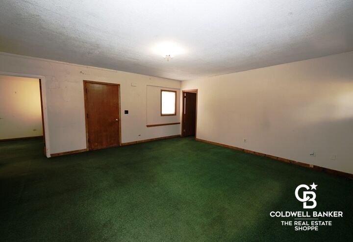 Property Photo: 512 Conkling Avenue KS 67846