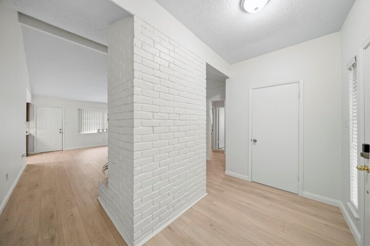 Property Photo: 11502 Elmcroft Drive TX 77099