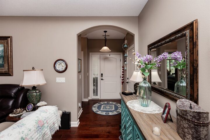 Property Photo: 2708 NW 39th Lane IA 50023
