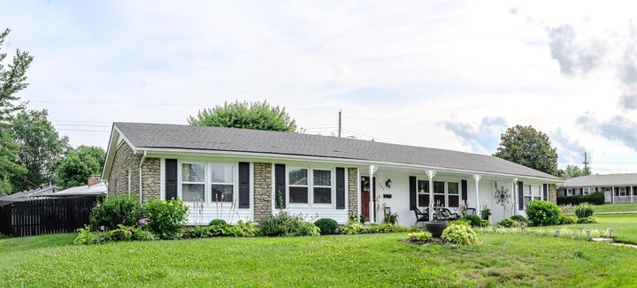 Property Photo: 237 Hawthorne Drive KY 40601