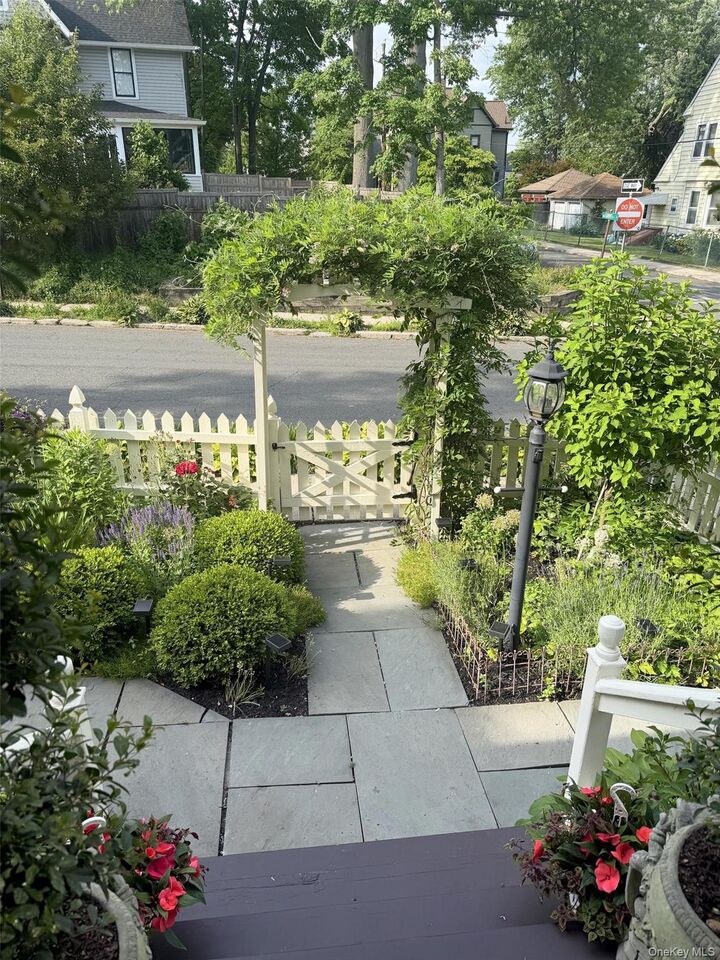 Property Photo:  133 Cedar Hill Avenue  NY 10960 