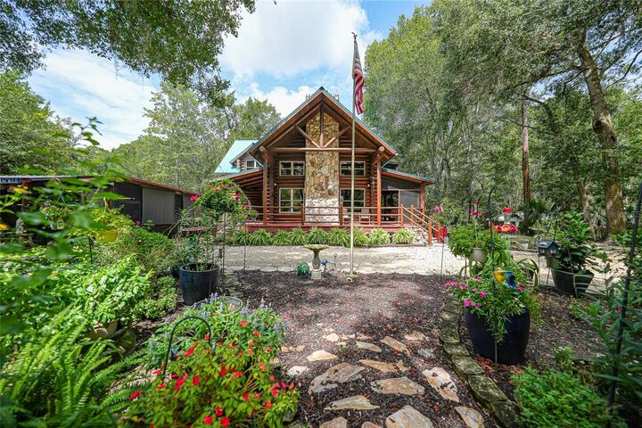 Property Photo: 8199 W Pinoak Court FL 34448