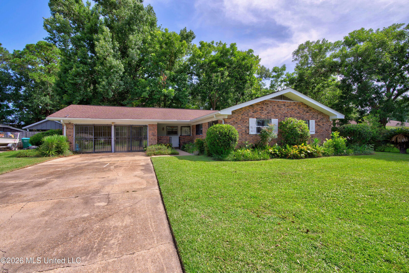 Property Photo: 3202 Nottingham Road MS 39564