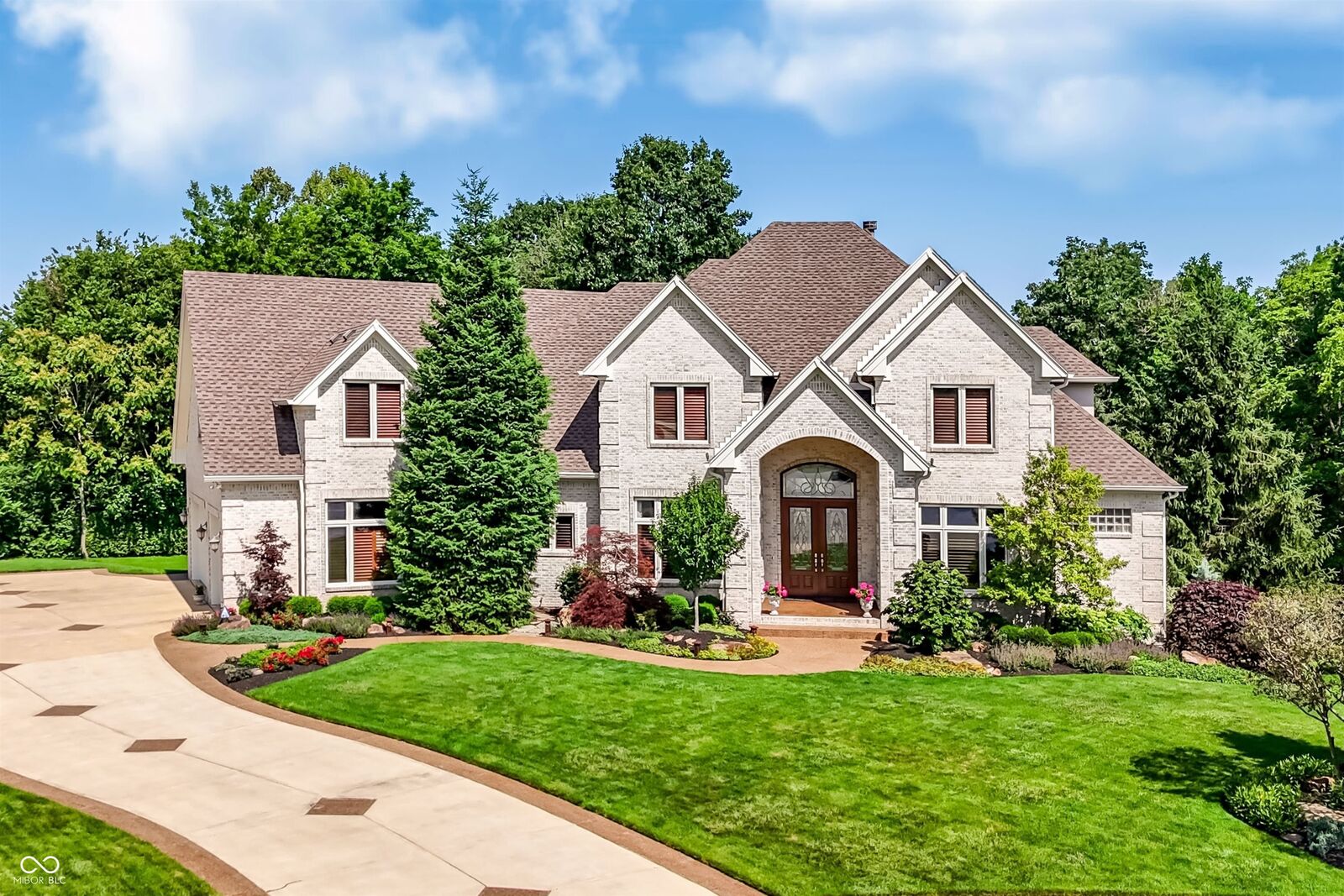 Property Photo: 2840 Camberly Court IN 46143