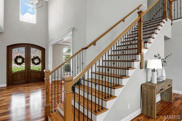 Property Photo:  2922 Christopher Drive  MO 63129 
