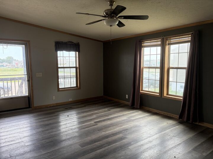 Property Photo:  618 Frontier Lane  ND 58784 