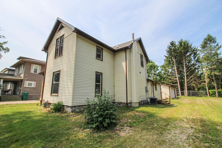 Property Photo:  112 N Andrews Street  MI 49093 