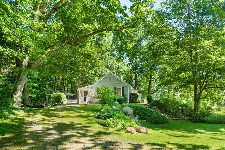 Property Photo:  5515 Kaiser Road  MI 49125 