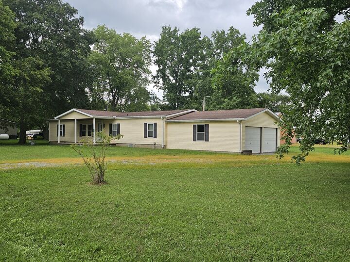 Property Photo: 311 S Sycamore Street IL 62851