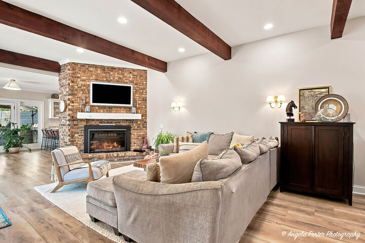 Property Photo:  118 Brookbridge Road  IL 60013 