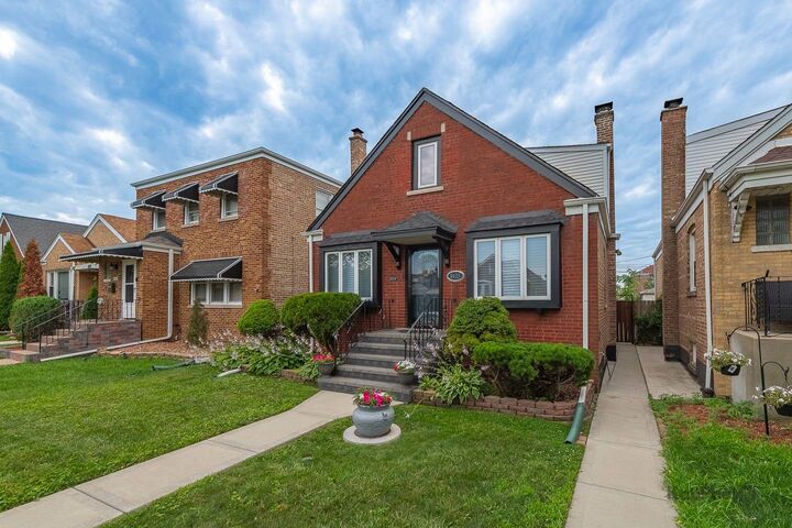 Property Photo: 3933 W 69th Place IL 60629