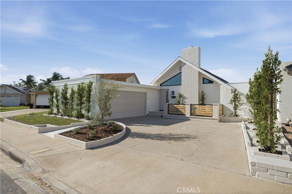 Property Photo:  1788 Hawaii Circle  CA 92626 