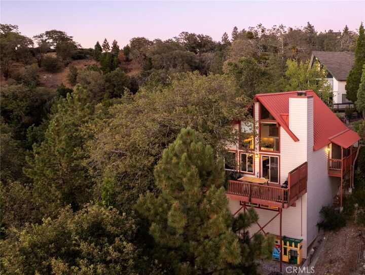 Property Photo: 1260 Yukon Court CA 92352