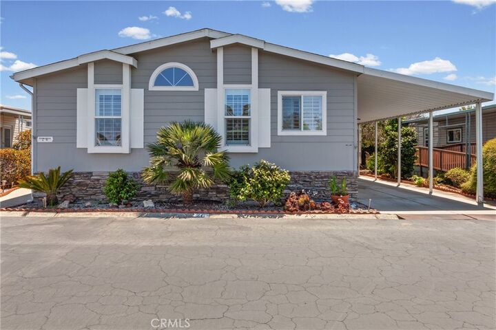 Property Photo:  633 Ramona 26  CA 93402 