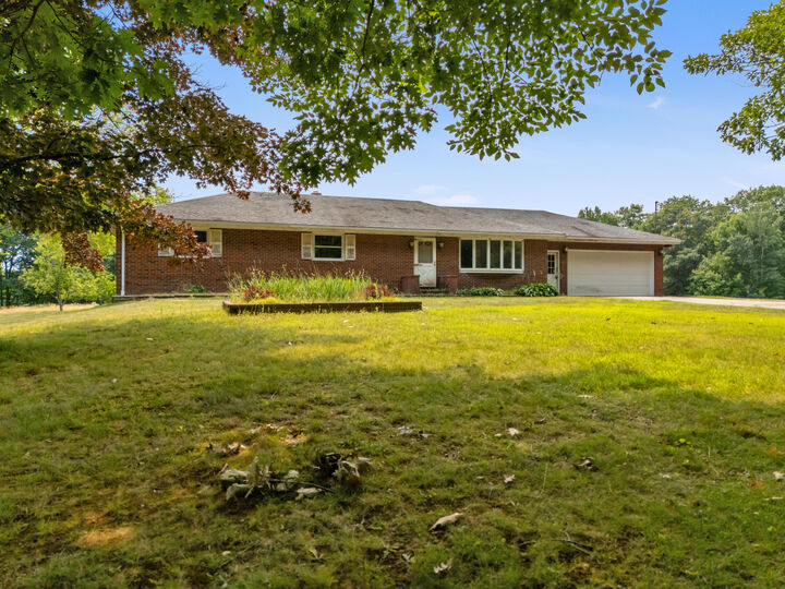 Property Photo: 190 Dyer Road ME 04240