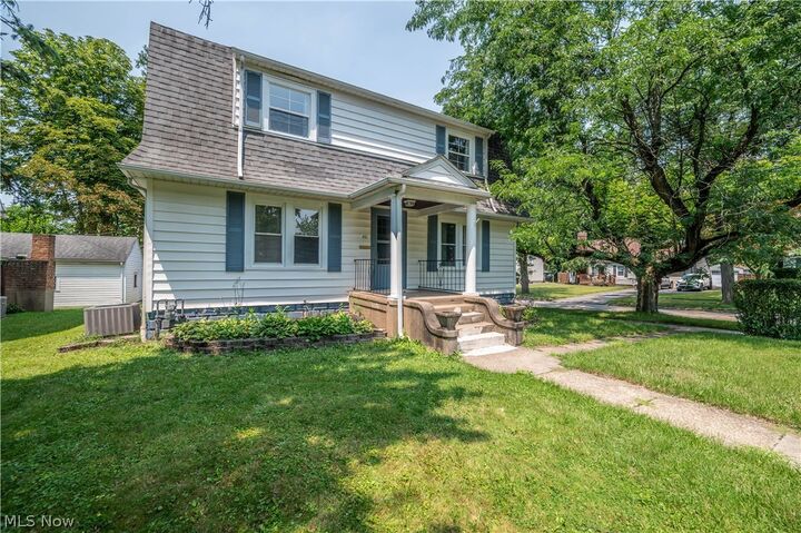Property Photo:  451 Fairmount Avenue NE  OH 44483 