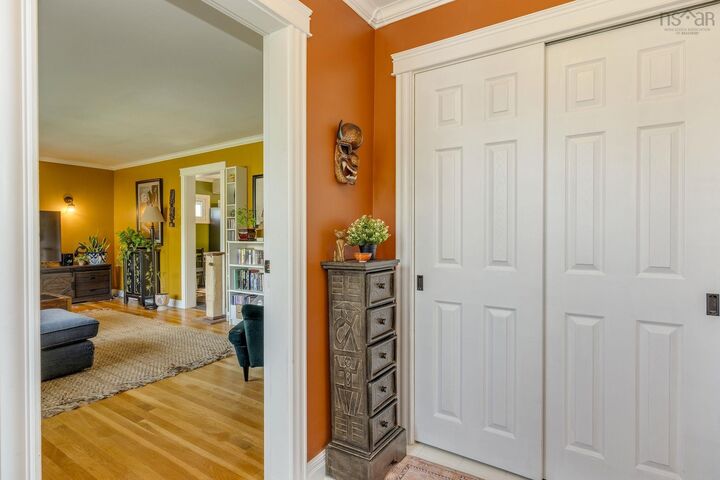 Property Photo: 7 Edmond Drive NS B2W 2K1