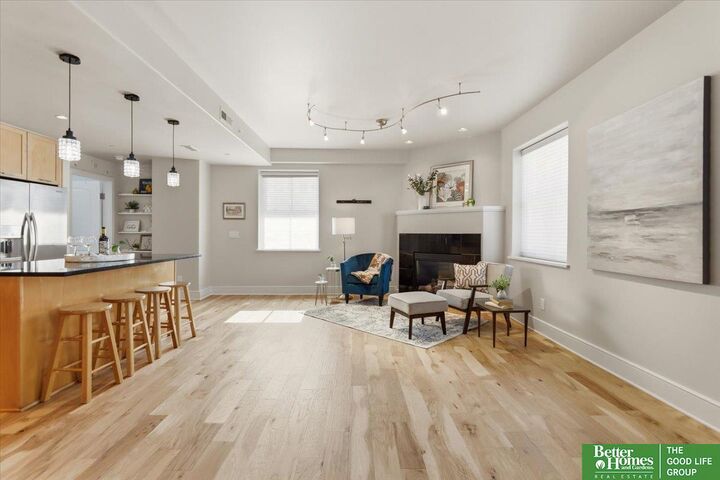 Property Photo:  1403 Farnam Street 512  NE 68102 