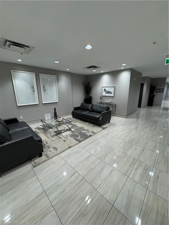 Property Photo: 85 Robinson Street 105 ON L8P 0B9